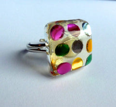Colourful dots ring